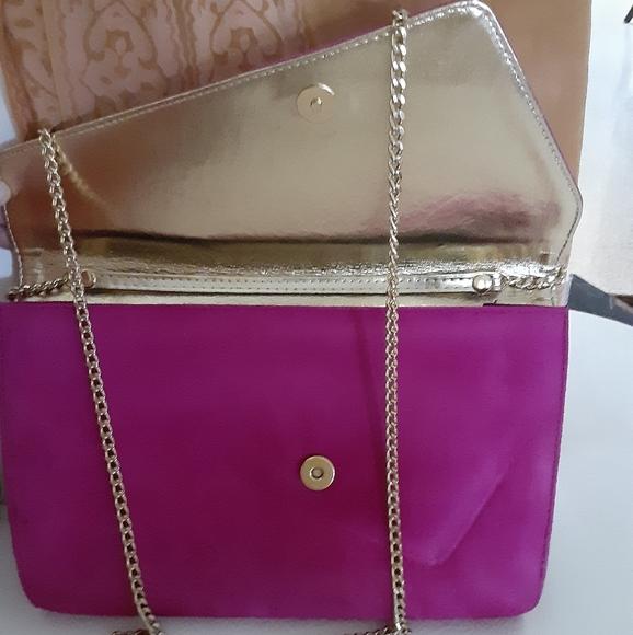 Fuchsia Suede purse - Picture 2 of 2